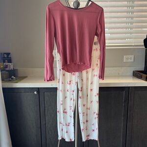 SHEIN Rose Pink Ribbed Top with Floral Detail Loungewear Set